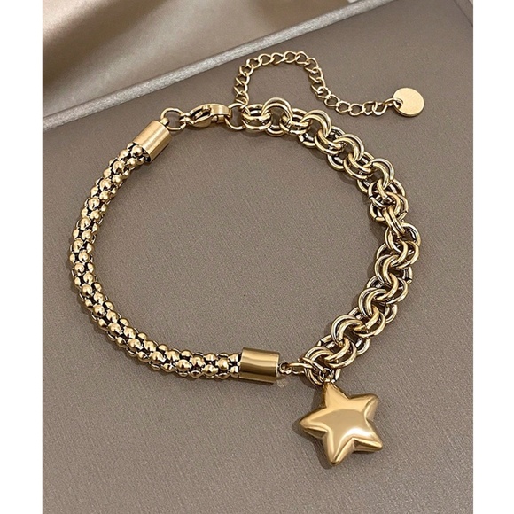 Luxe Valentine’s Gold Tone Stainless Steel Star Chain Bracelet - Picture 2 of 4